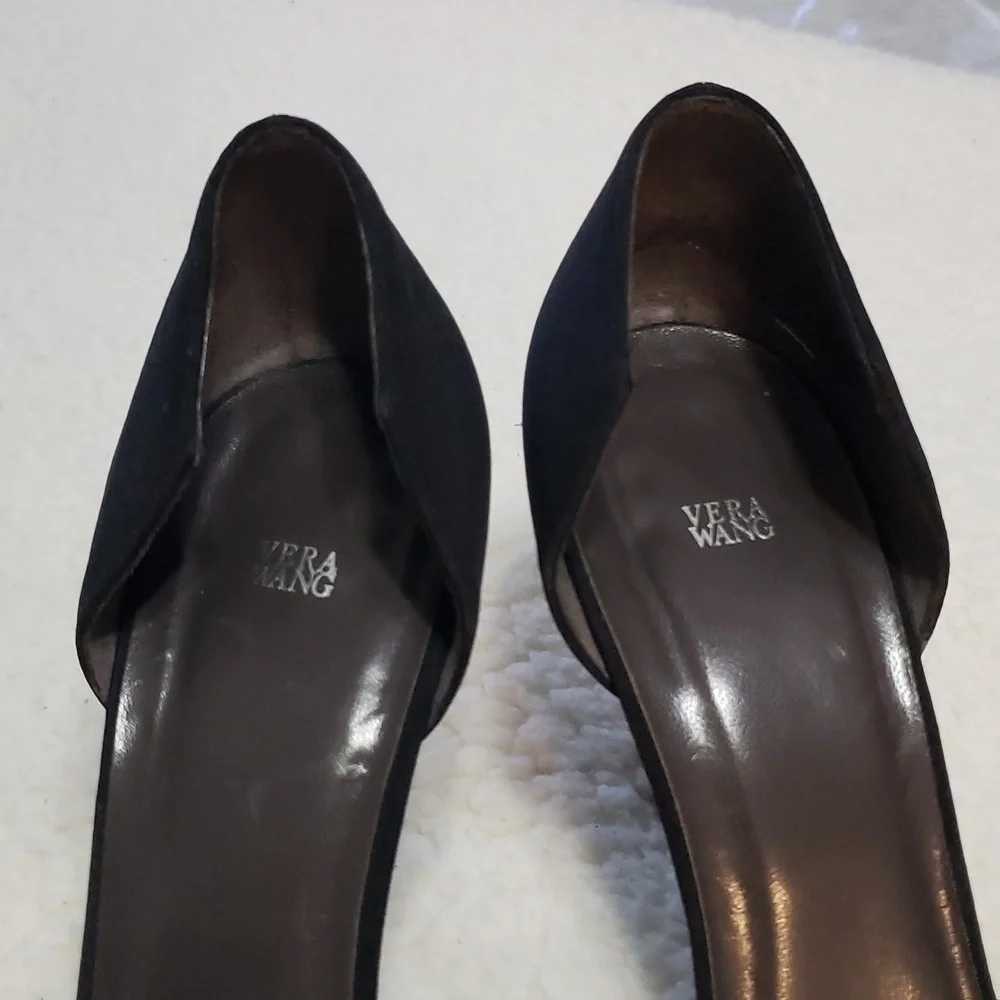 VERA Wang by Stuart Weitzman Black Satin Pointed Toe Pump Color Black, Size 7.5M